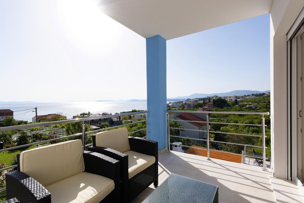 Villa Mermaid Your Croatian Haven With Luxury Pool And Scenic Views Podstrana Zewnętrze zdjęcie