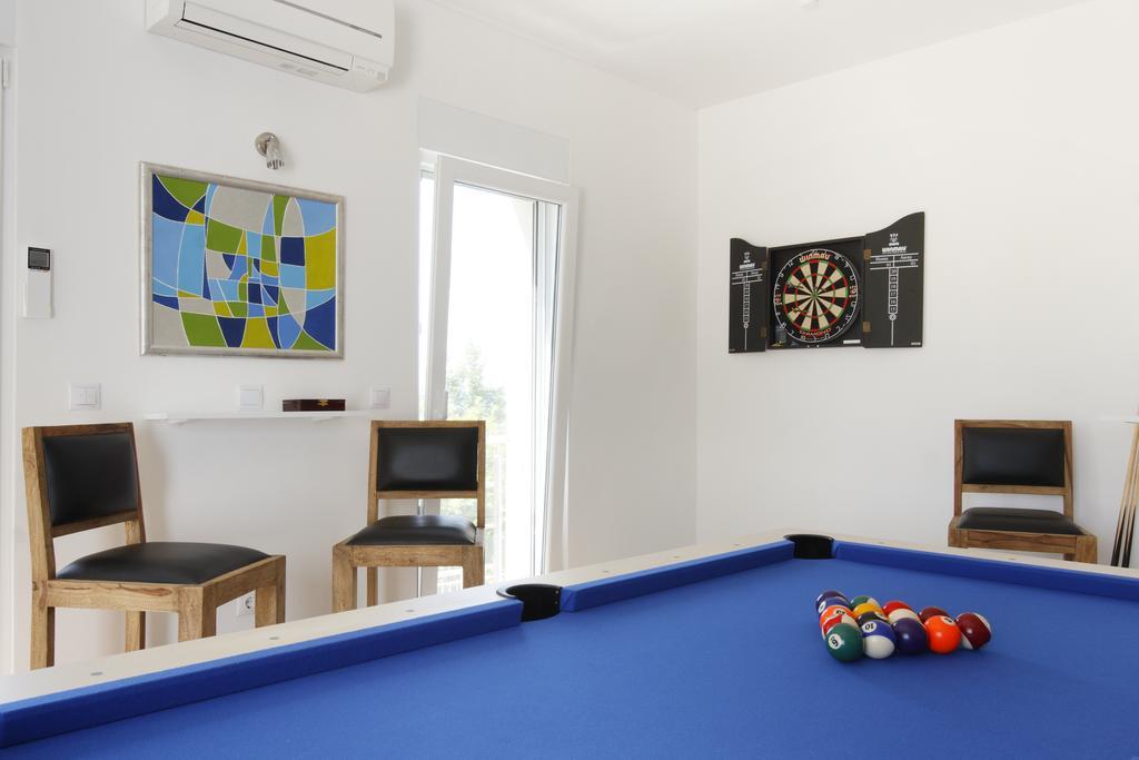 Villa Mermaid Your Croatian Haven With Luxury Pool And Scenic Views Podstrana Zewnętrze zdjęcie